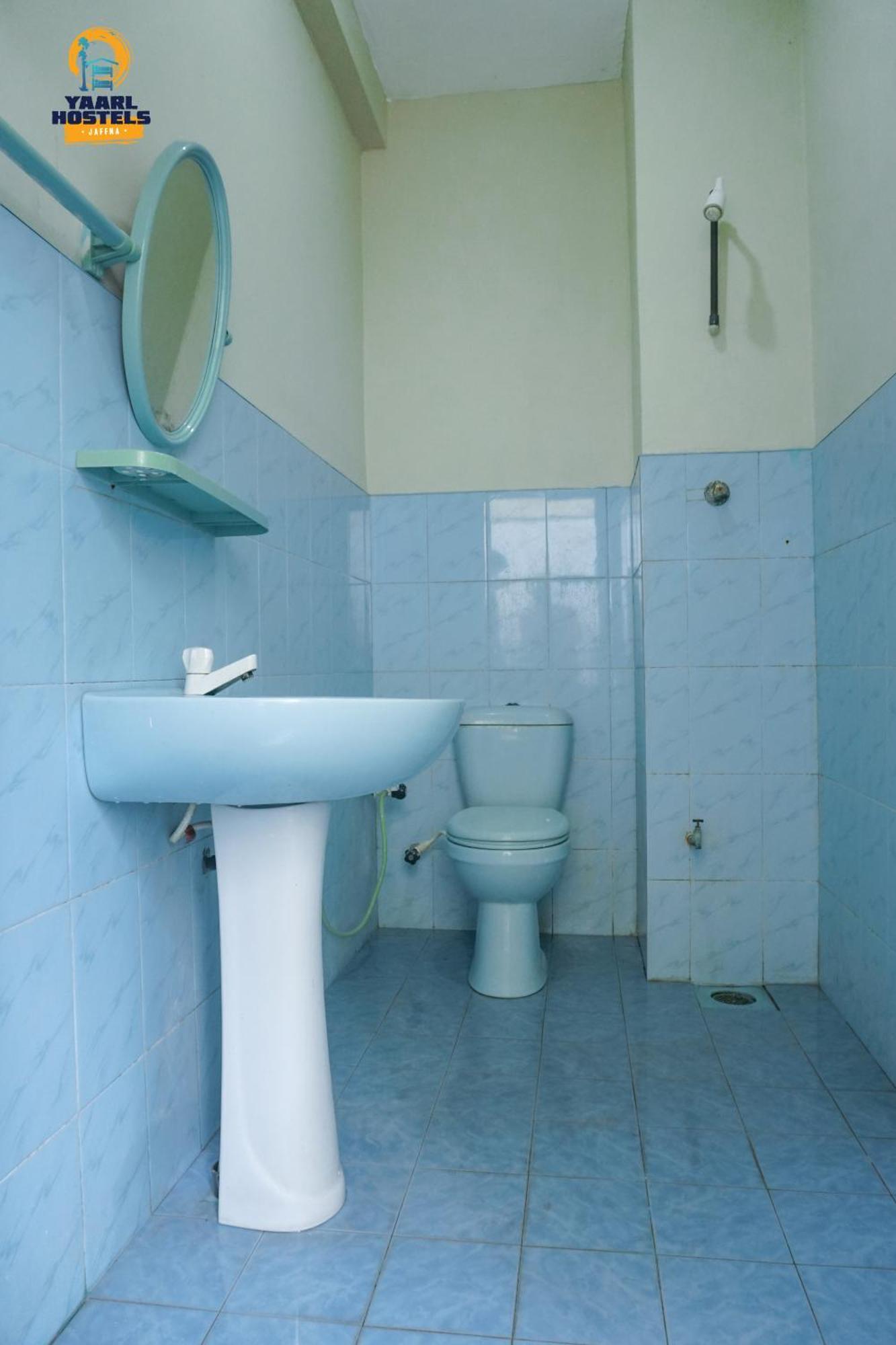 ג'פנה Yaarl Hostels חדר תמונה