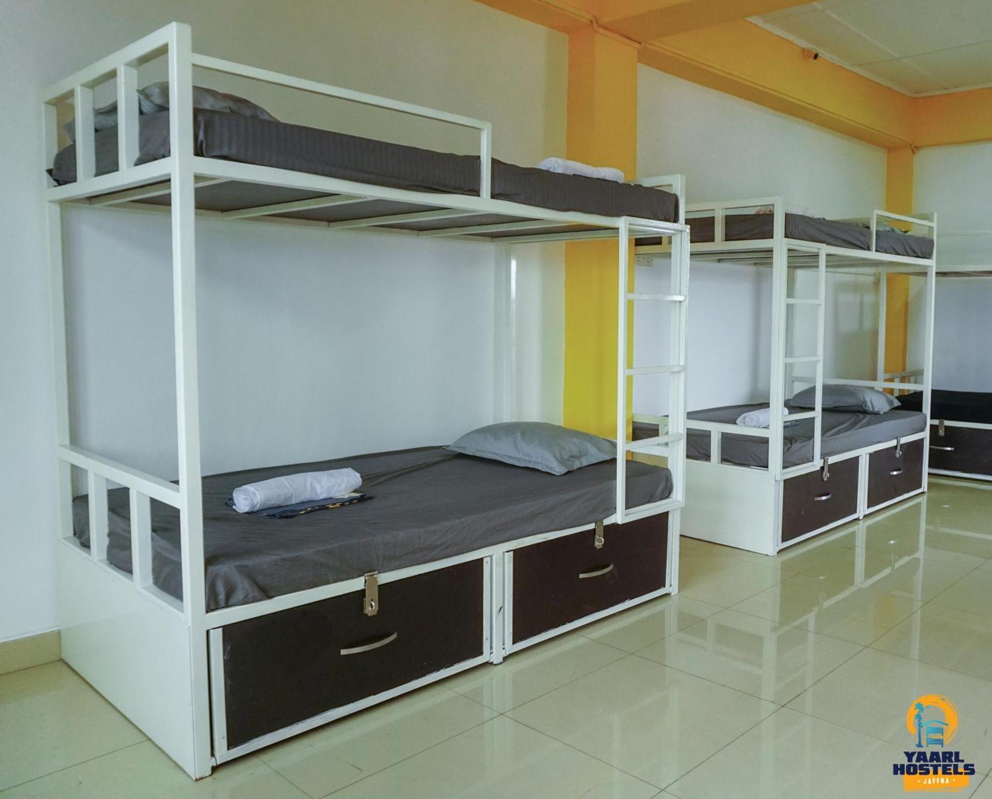 ג'פנה Yaarl Hostels חדר תמונה