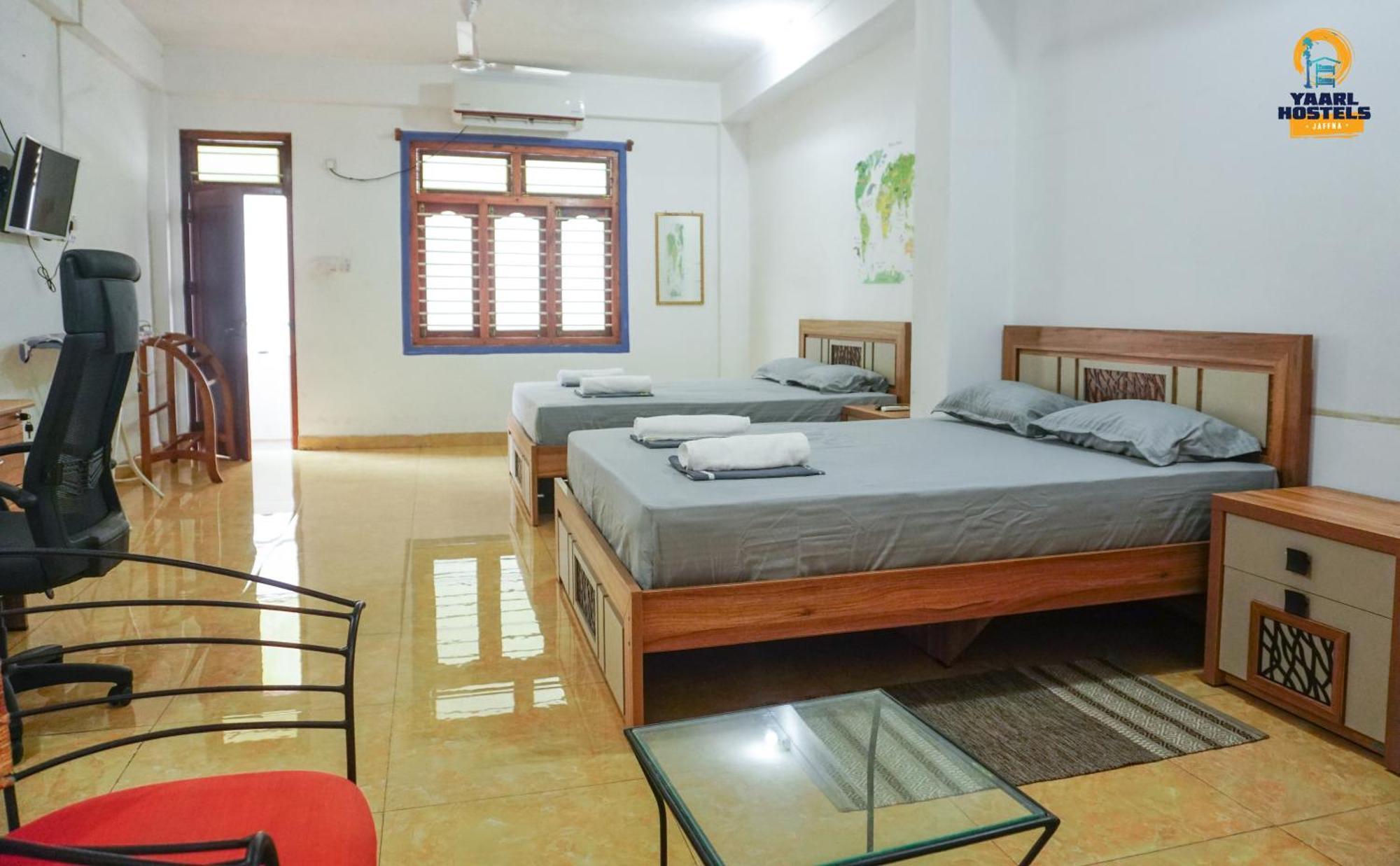 ג'פנה Yaarl Hostels חדר תמונה